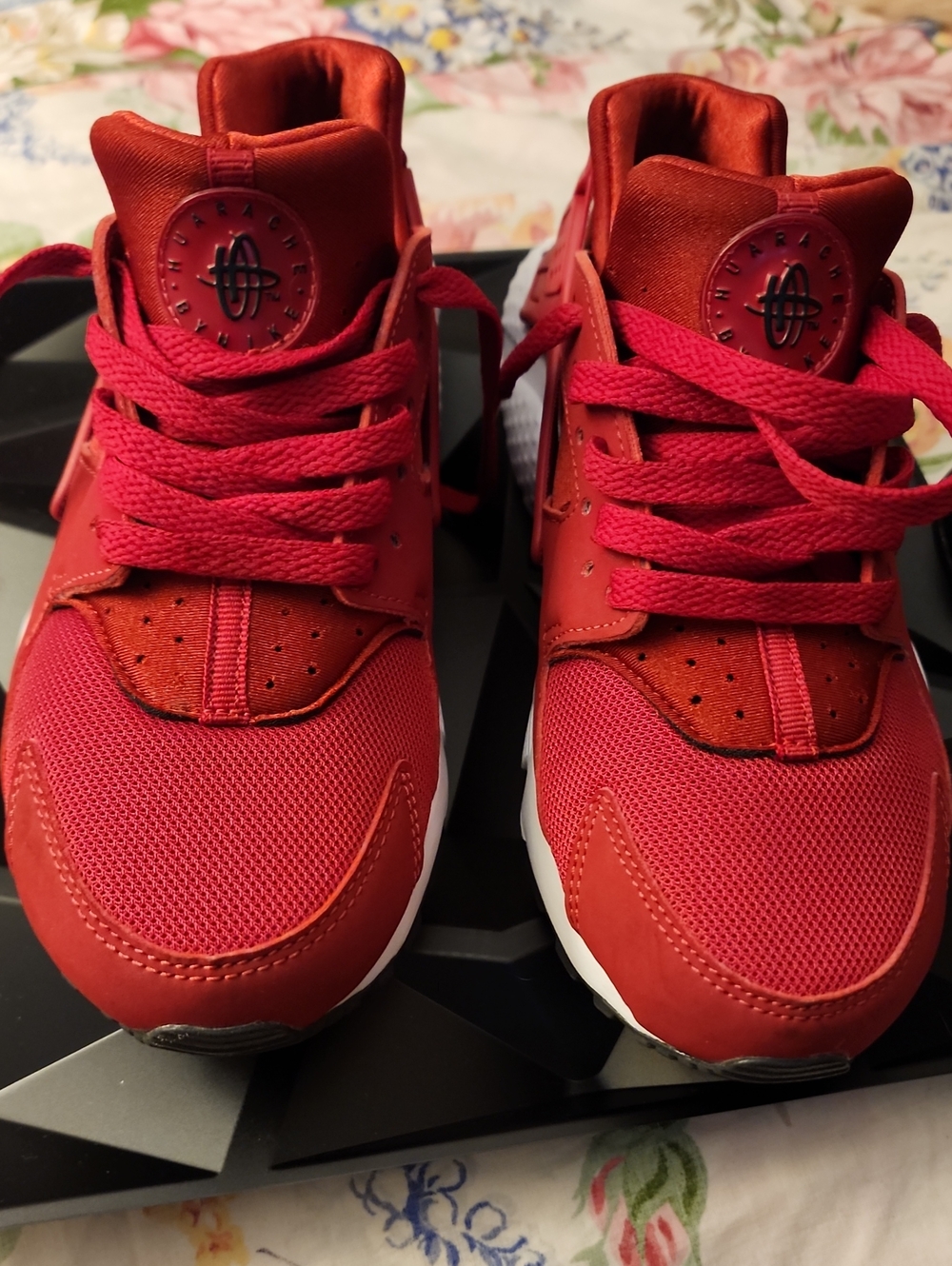 Nike Kids Bright Red Mesh Lace-Up Sneakers